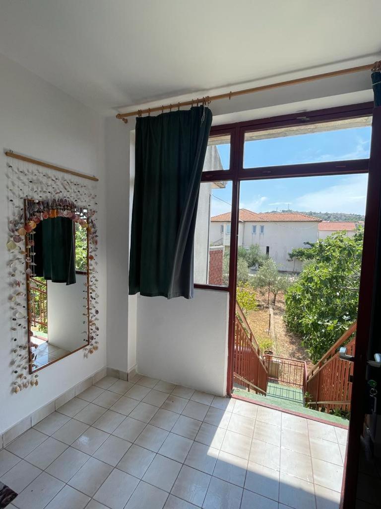 Guesthouse Davorka Bijelic Murter Bilik gambar