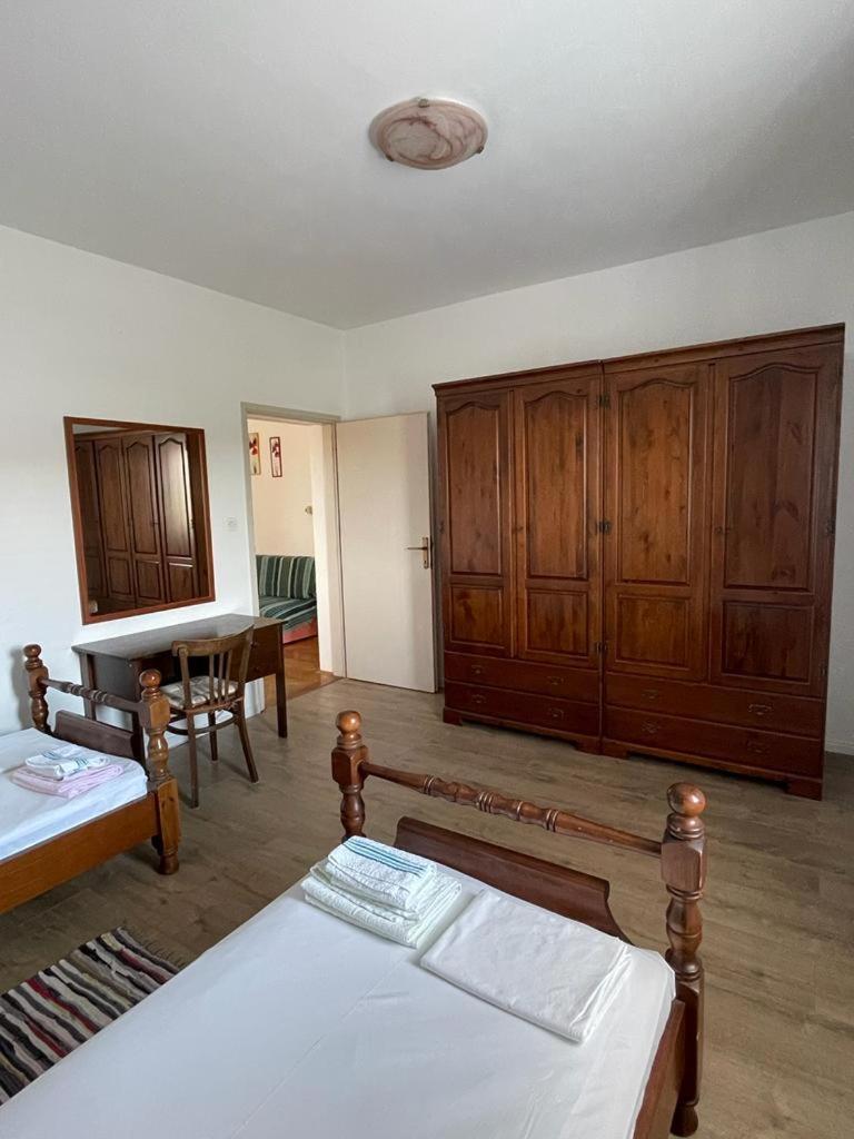 Guesthouse Davorka Bijelic Murter Bilik gambar